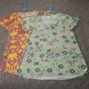 2 LuLaRoe XS Women's Tee's